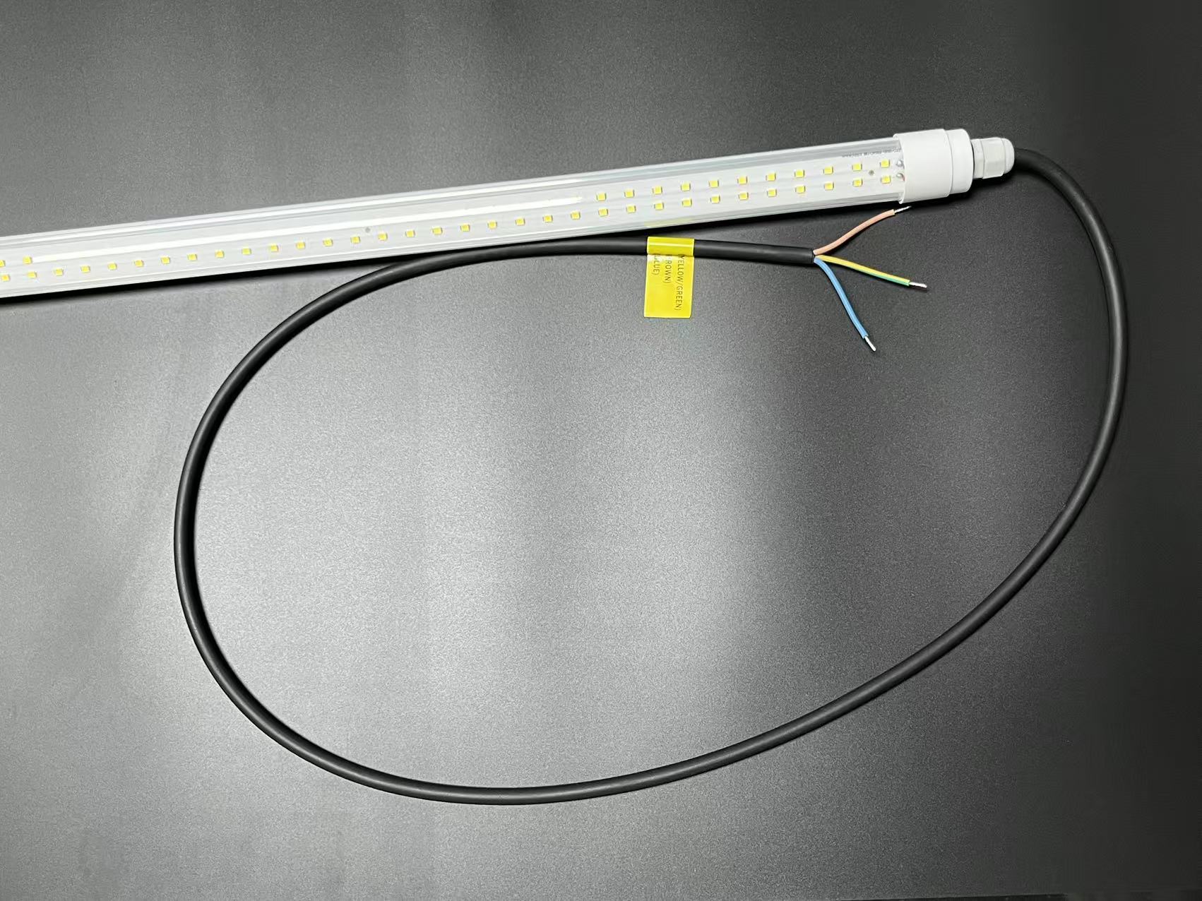 屋外直管ランプ